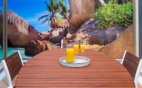 Homeabout Fresca Apartment I